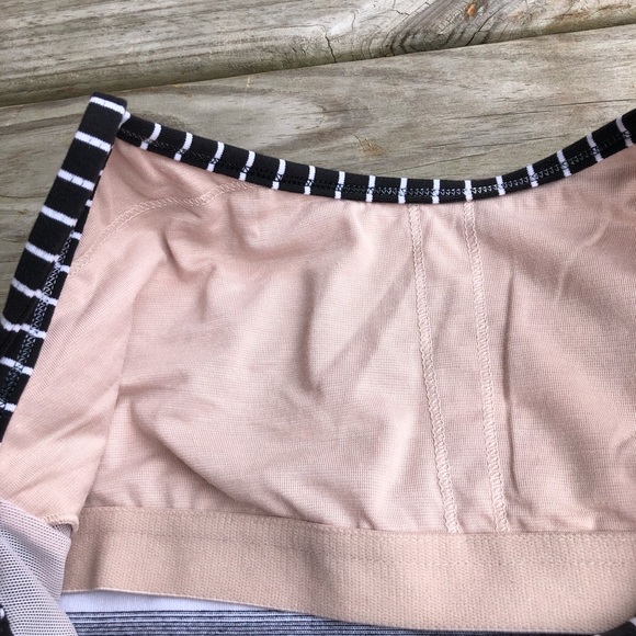 Lululemon Power Y striped tank top - Picture 4 of 7